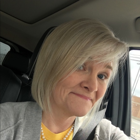 Meet your Posher, Carol - Picture 1 of 1