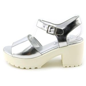 Steve Madden Gizza silver size 6