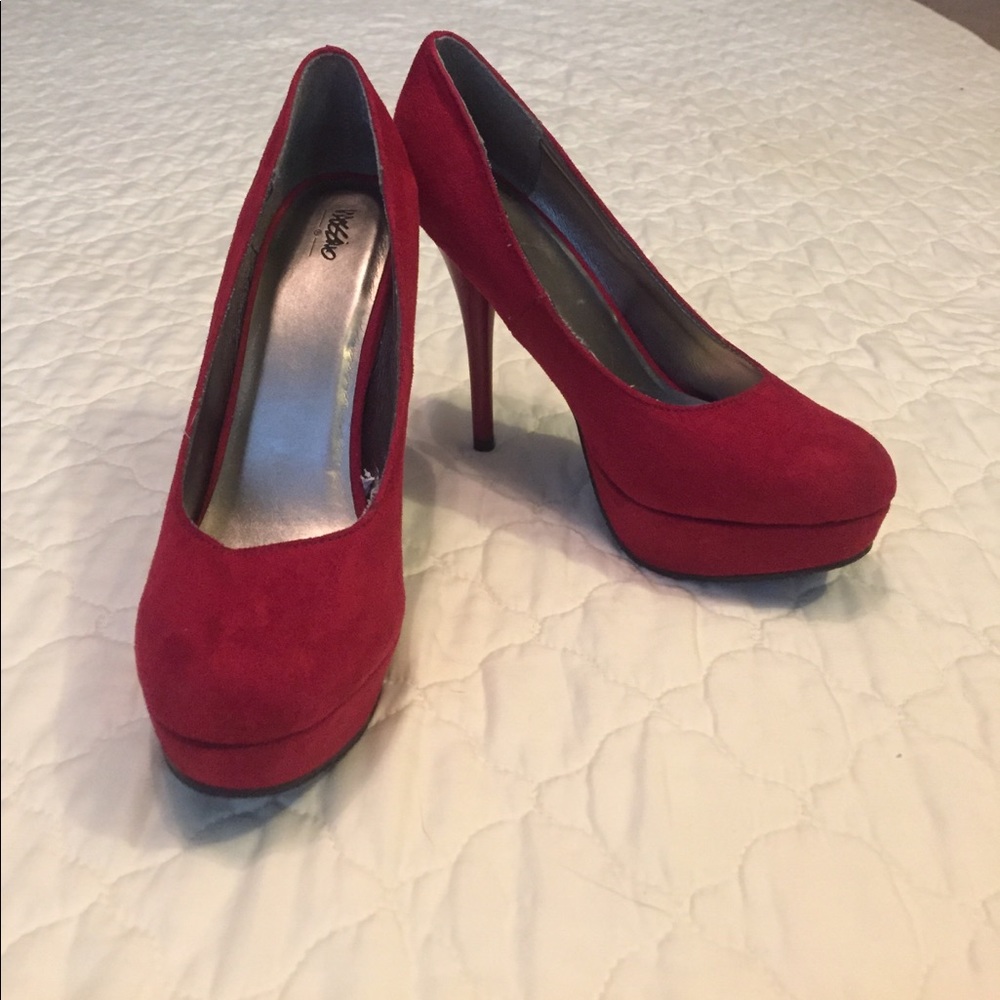 Red Suede Mosimo Pumps