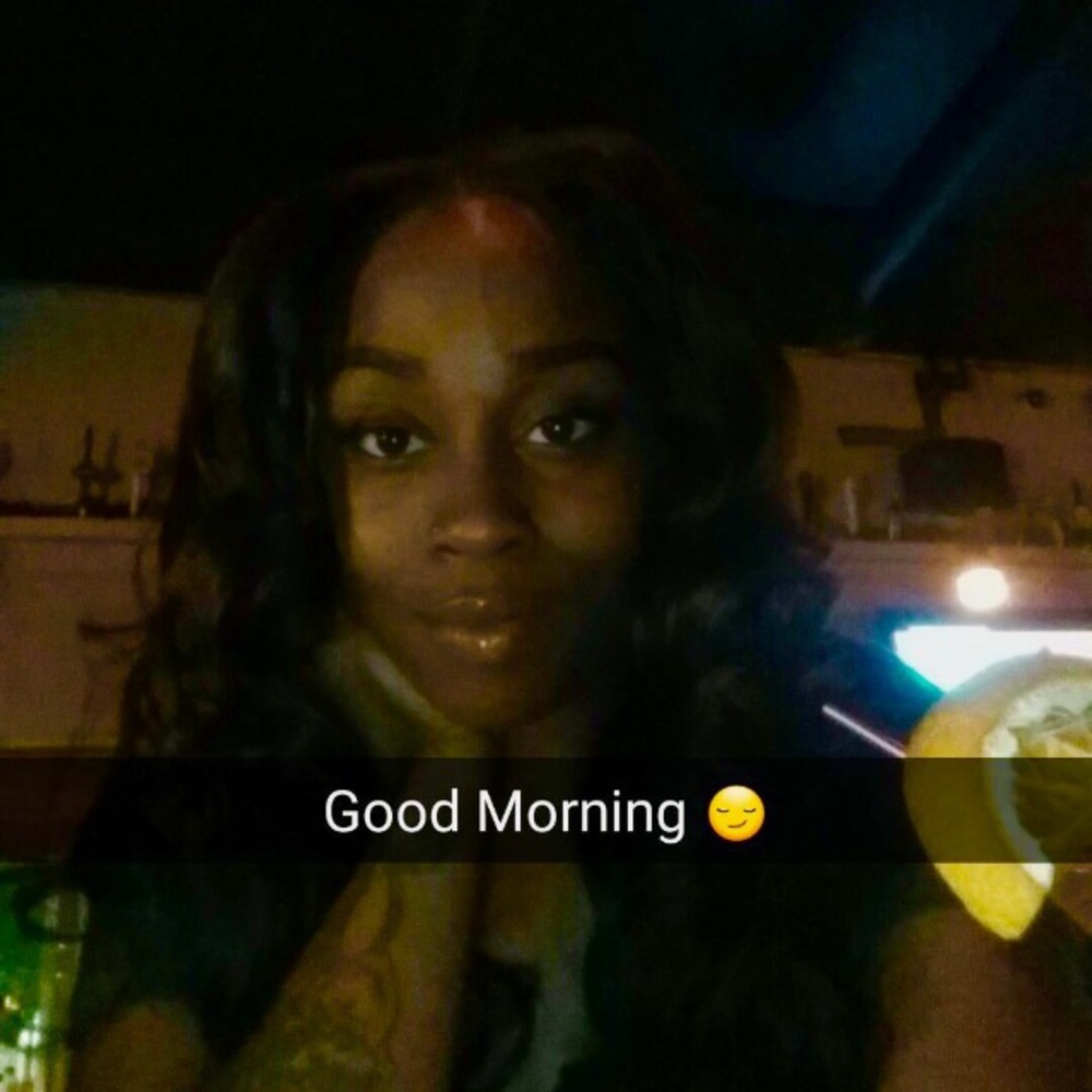 Meet your Posher, Angelique