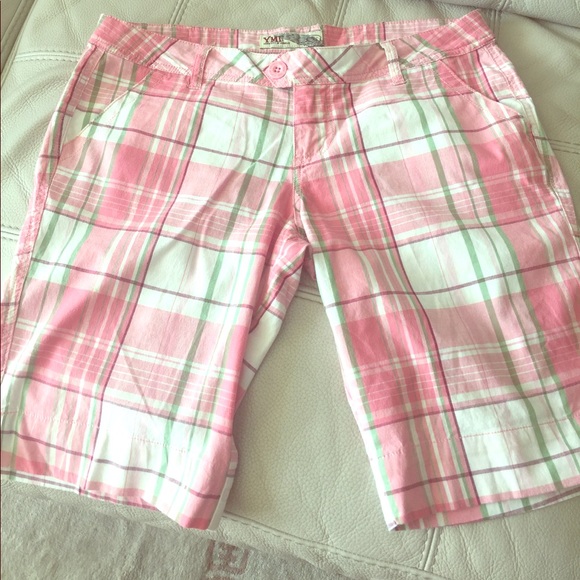 YMI BERMUDA SHORTS. Vintage “2000”. - Picture 1 of 4