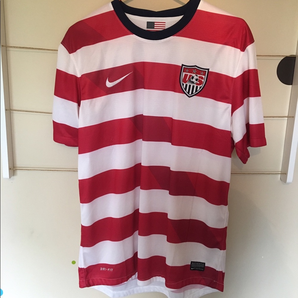 🌷SOLD🌷US Women's National Soccer Training Jersey