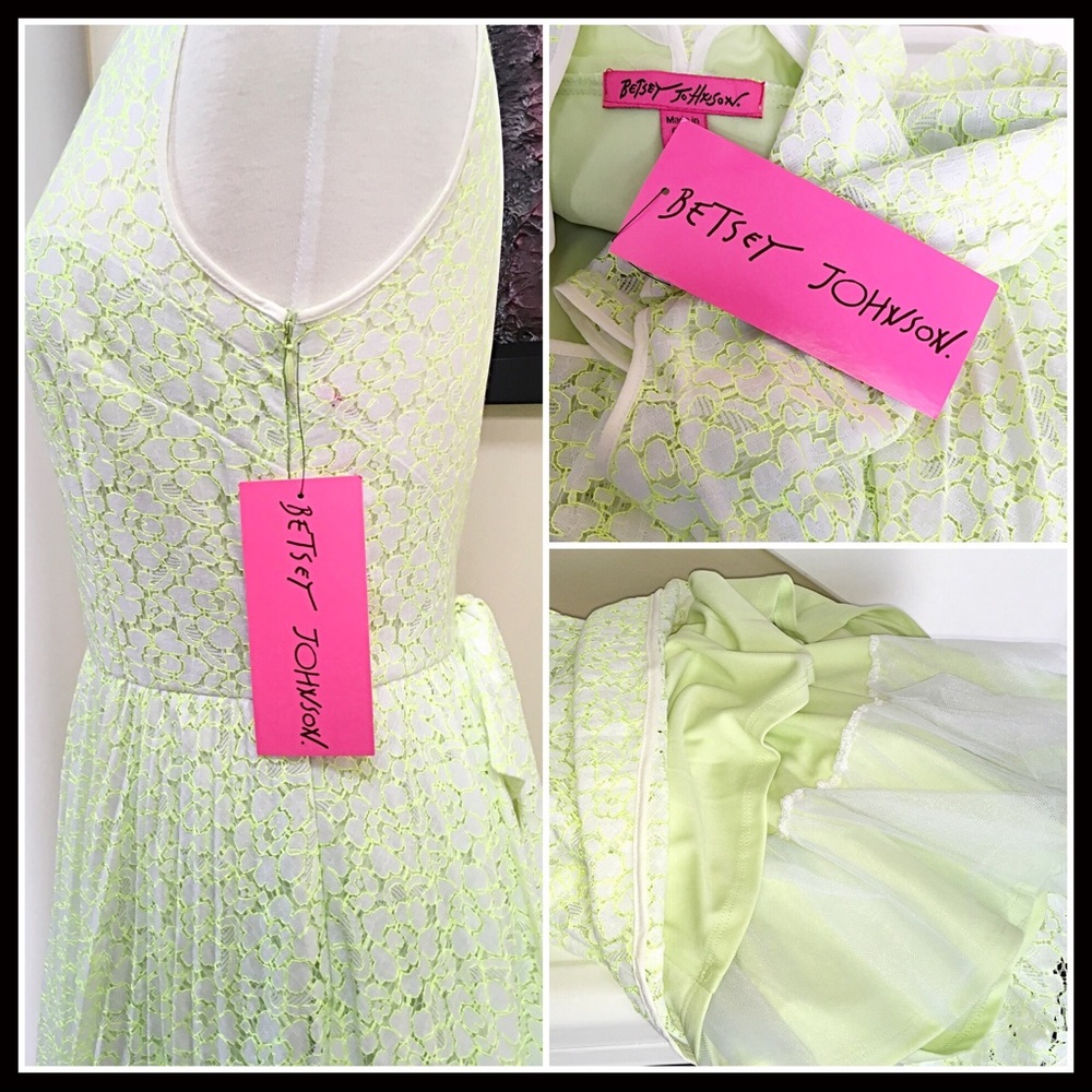 ❌SOLD❌BETSEY JOHNSON LACE V-BACK DRESS - Picture 5 of 7