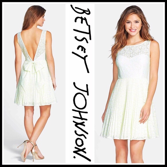 ❌SOLD❌BETSEY JOHNSON LACE V-BACK DRESS - Picture 7 of 7