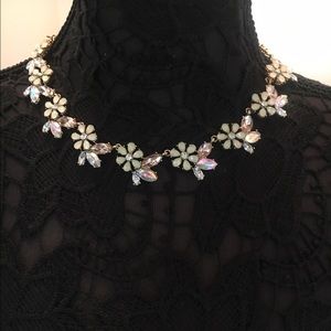 NWT Floral Statement Necklace