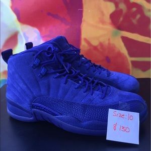 Jordan 12's size 10