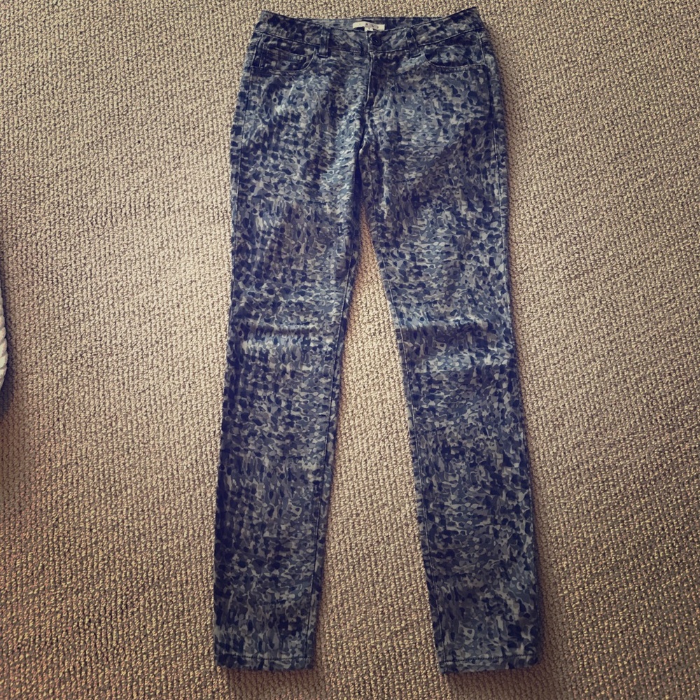 Alligator-print skinny jeans