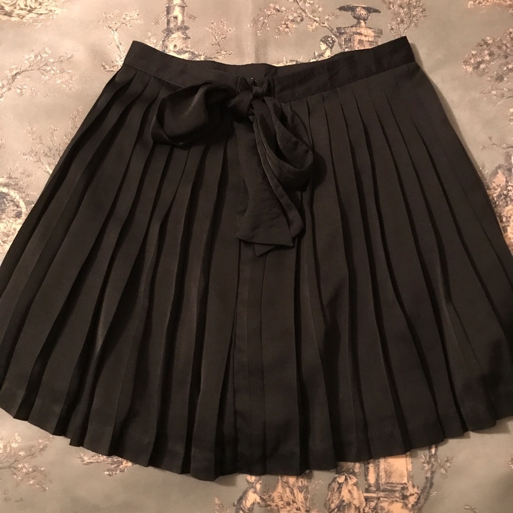 GAP Pleated Flare Skirt