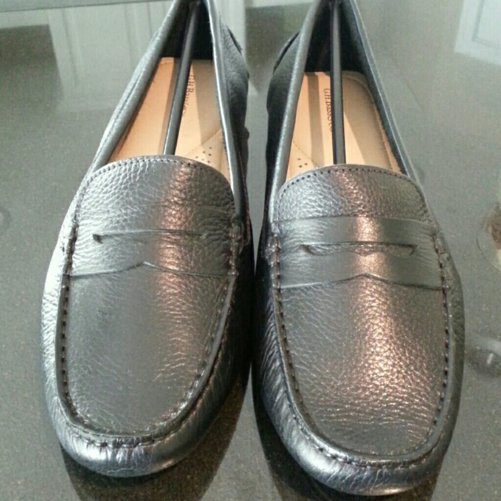 GH Bass & Co women's black leather driving mocs 11