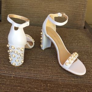 Stuart Weitzman Morepearls White Leather Sandal