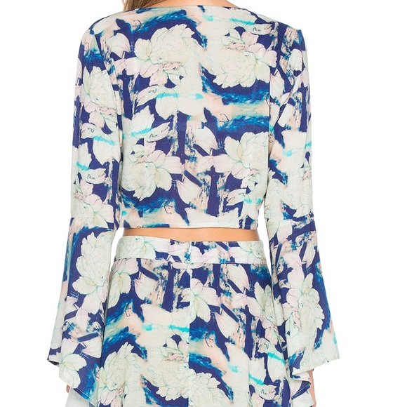 Flynn Skye Floral Printed Crop Top - Picture 2 of 6