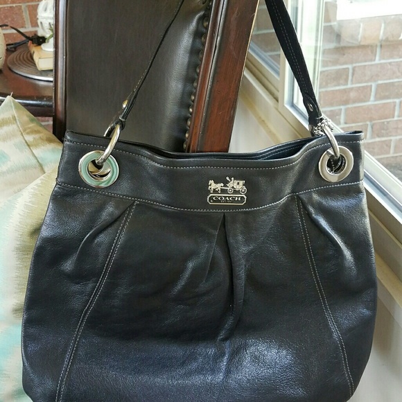 Fabulous leather Coach Bag - Picture 1 of 4