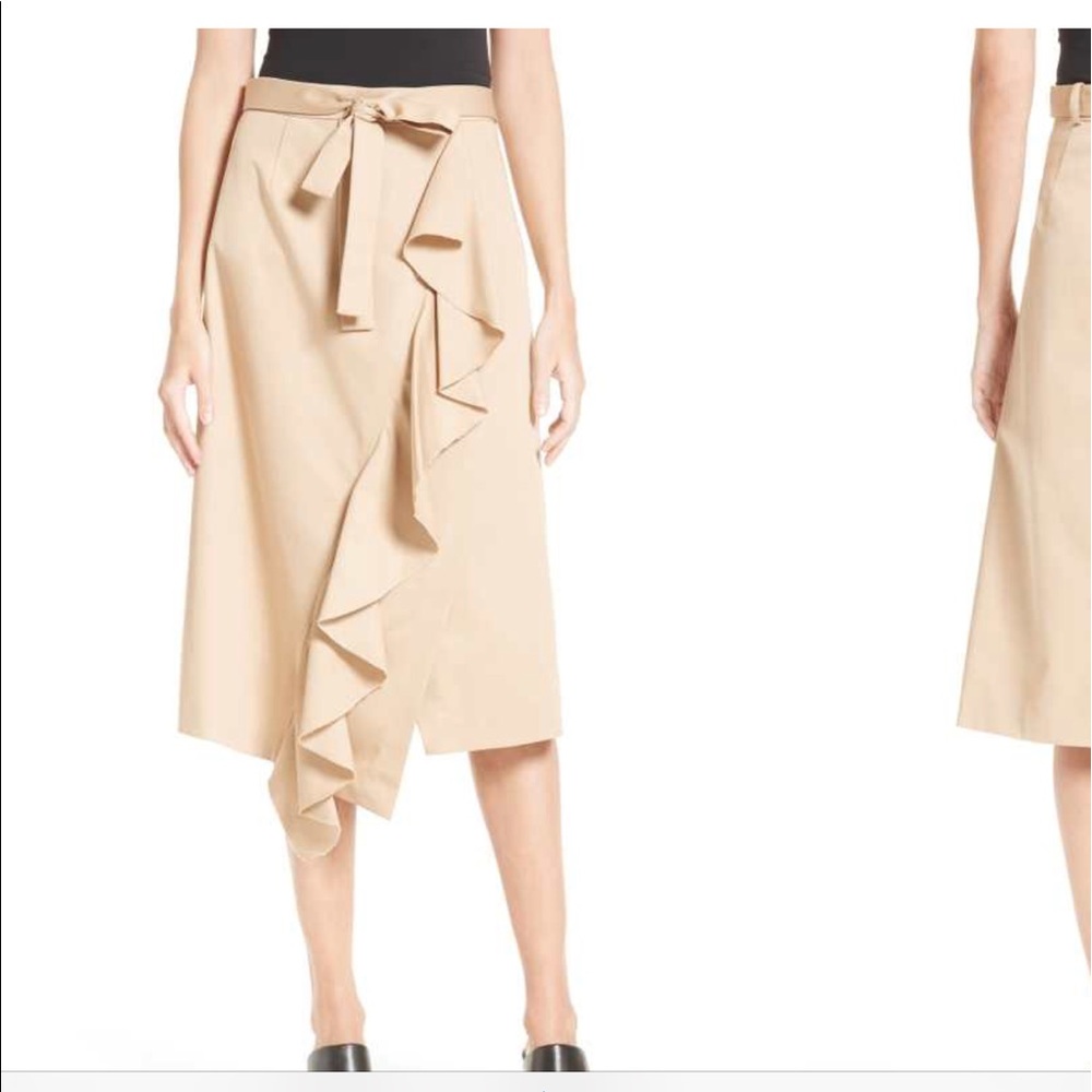 Beautiful Khaki skirt still in love!!