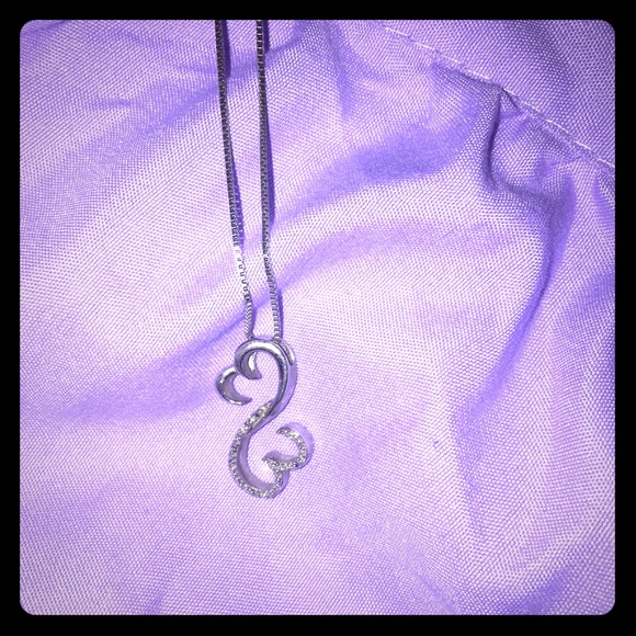 Kay's open heart necklace - Picture 1 of 1