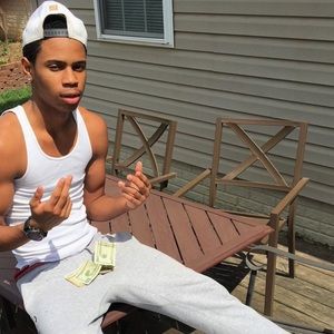 Meet your Posher, Thomas