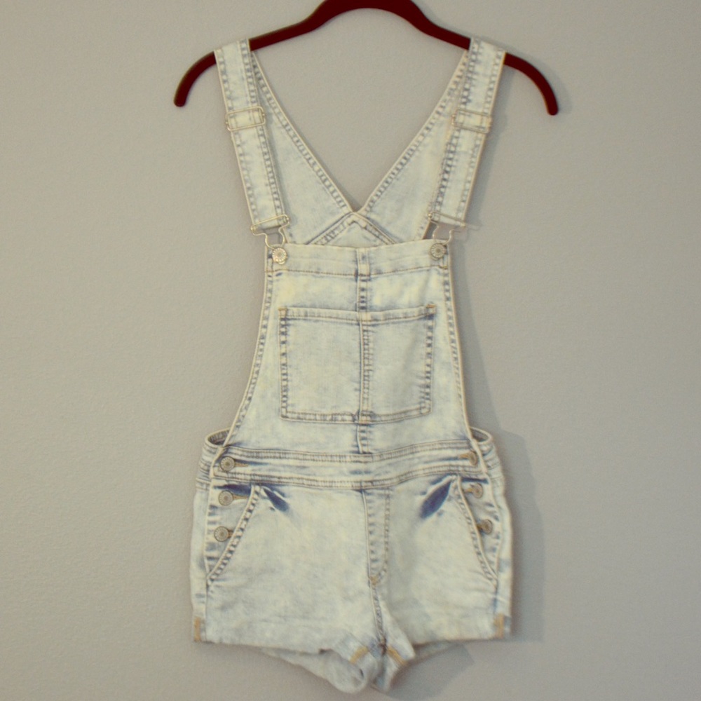 Kendall and Kylie DENIM OVERALLS