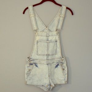 Kendall and Kylie DENIM OVERALLS