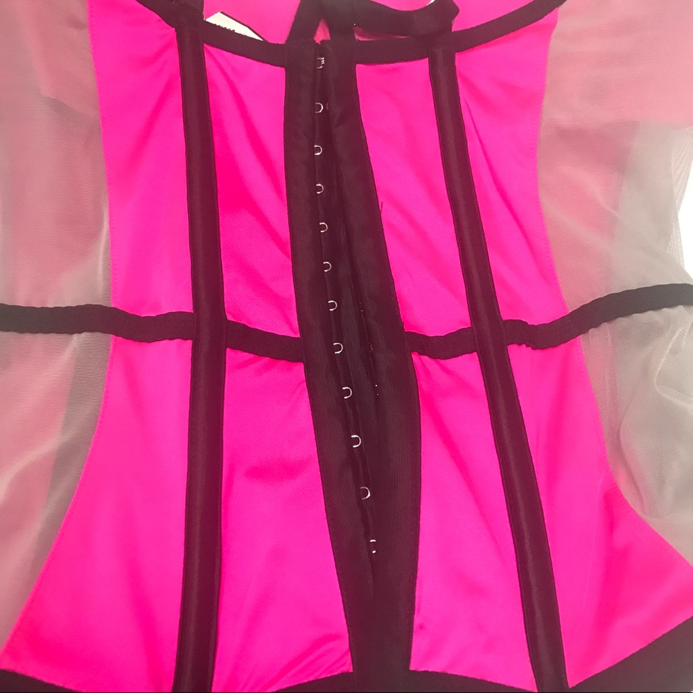 Super Sexy Victoria's Secret Corset - Picture 4 of 5