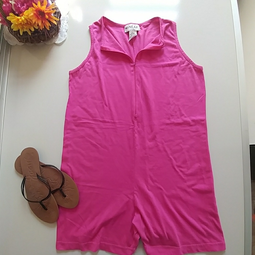 Hot pink 65%Cotton/45%polyester zip up romper