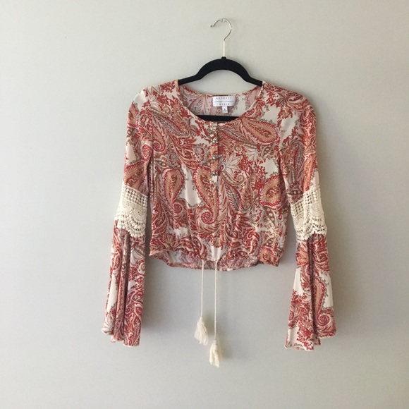 Kendall & Kylie Tops - Bell sleeved red patterned shirt