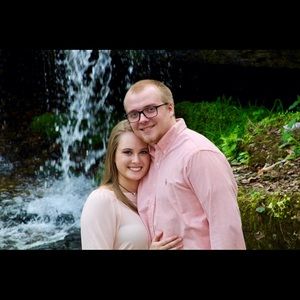 Meet your Posher, Lora