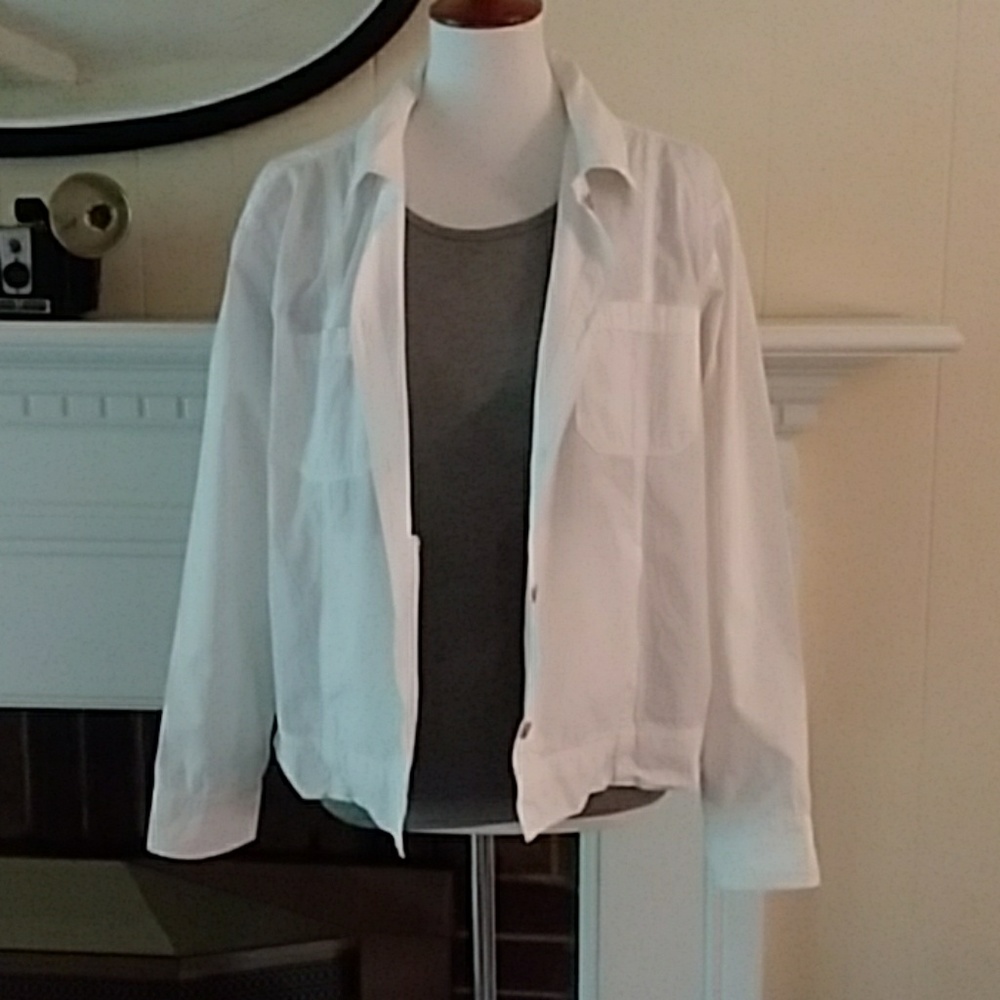 Fresh produce white light jacket