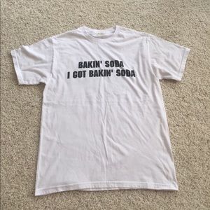 BM baking soda plain tee