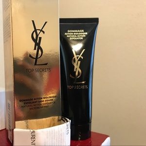 Yves Saint Laurent natural action exfoliator