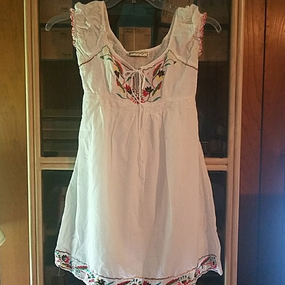 Dress - Picture 3 of 3