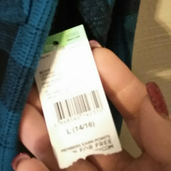 Boy's button down shirt - Picture 2 of 3