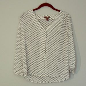 BLUE AND WHITE BLOUSE