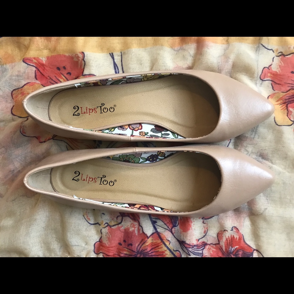 Nude 2 lips flats