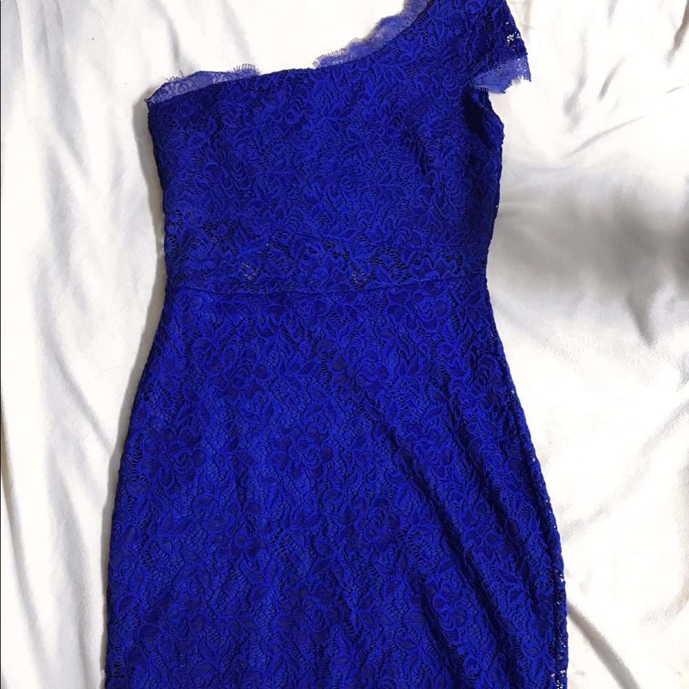 ✨Buy 3 for $25 ✨LIKE NEW! Electric Blue Lace Dress