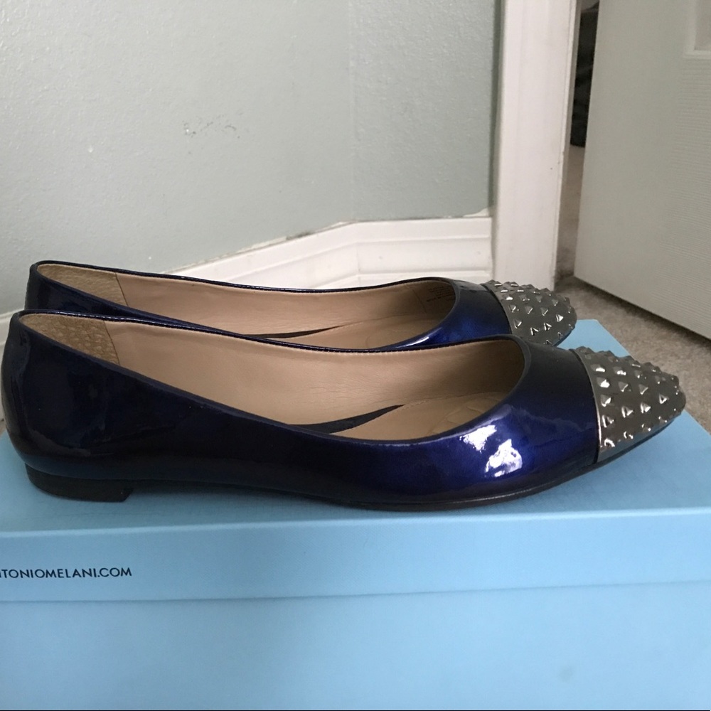 Antonio Melani flats