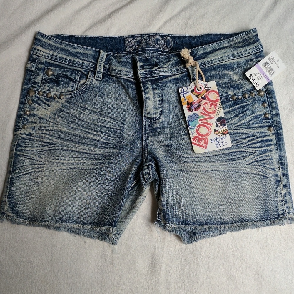NWT Studded Acid Washed Frayed Denim Jean Shorts