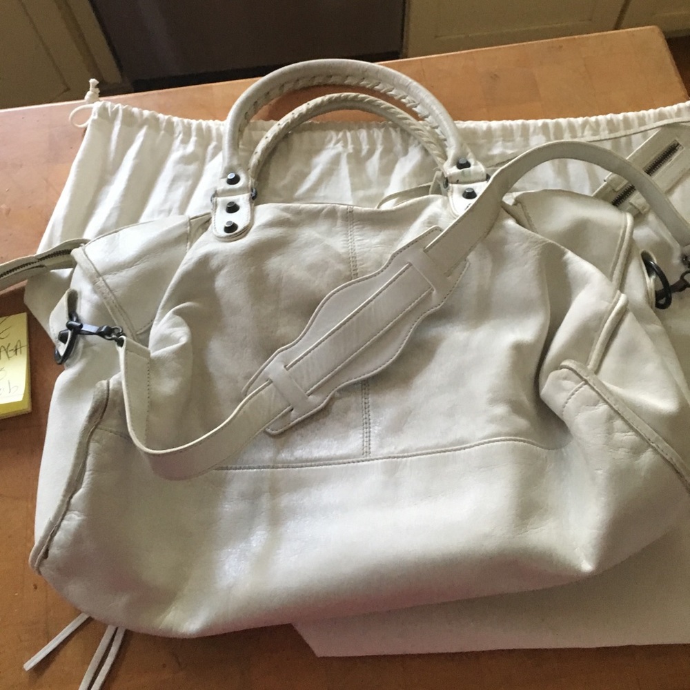 Gorgeous WHITE Balenciaga 100% Authentic City Bag - Picture 2 of 6