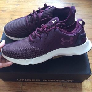 Under Armour Flow RN BLSTC Sneakers