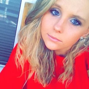 Meet your Posher, Katelynn