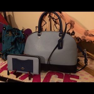 NWT Coach Sierra Color Block set