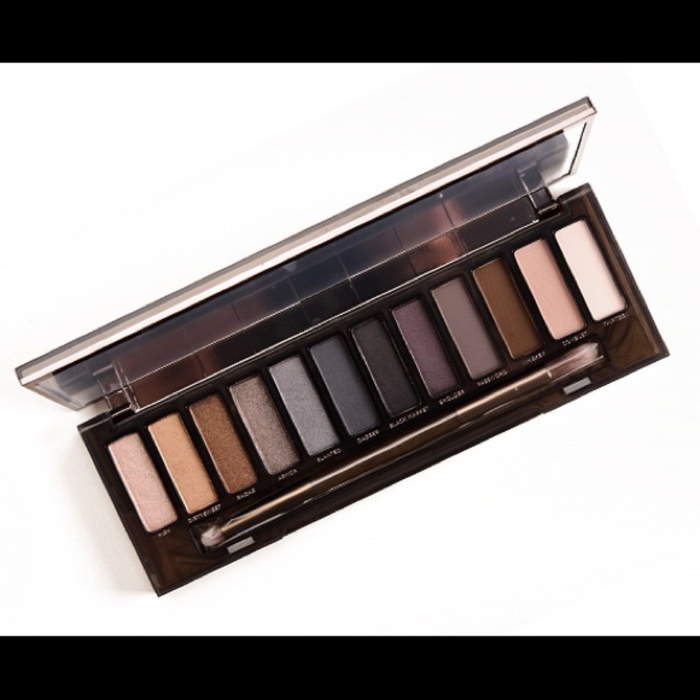 Urban Decay Naked Smokey palette