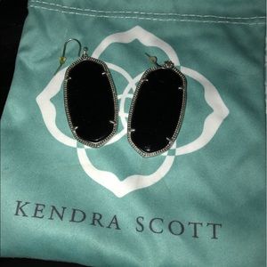 Kendra Scott ear rings