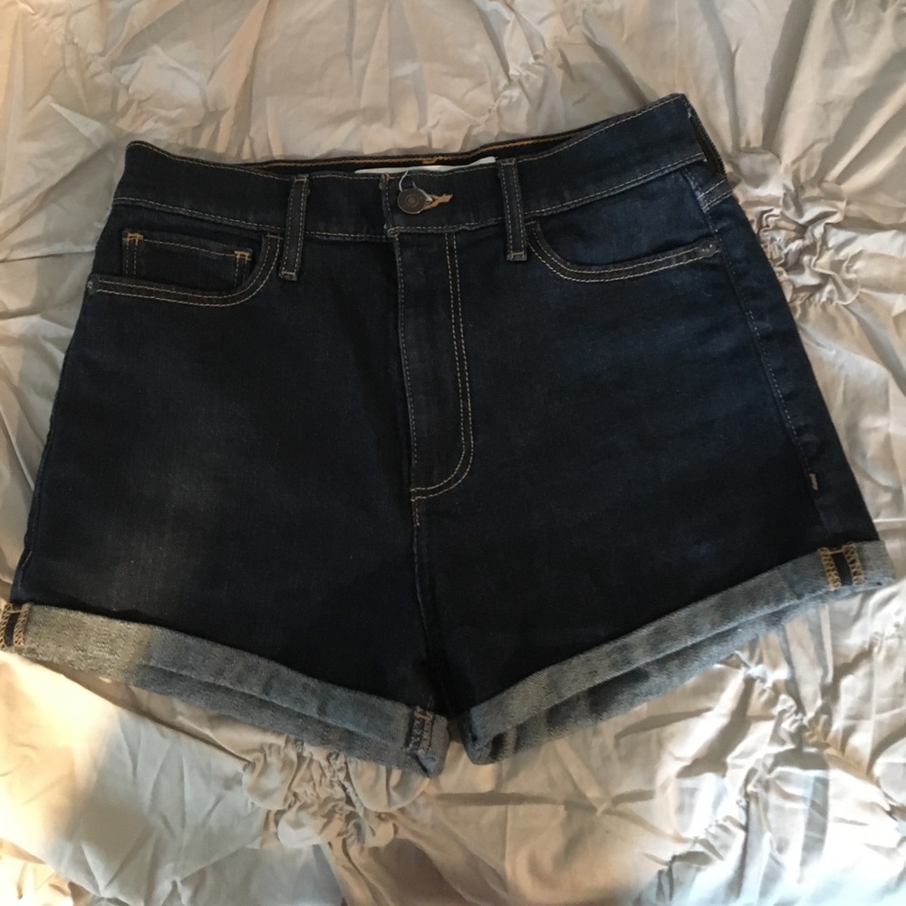 Abercrombie and Fitch 'natural waist' short