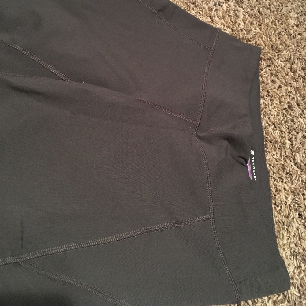 Athletic capris - Picture 2 of 2