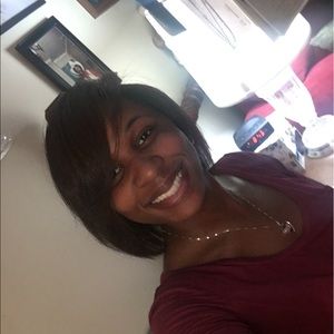 Meet your Posher, April