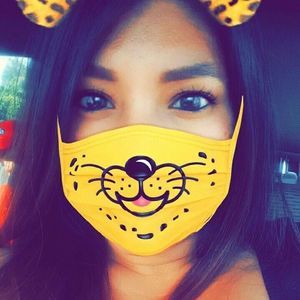 Meet your Posher, Angela