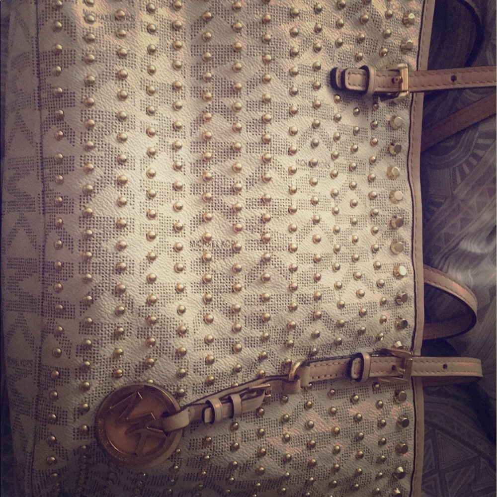 Micheal kors purse