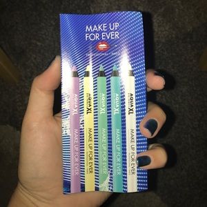 Makeup forever black eyeliner WATERPROOF