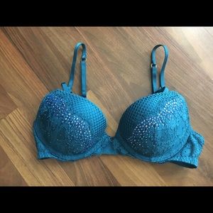 Never worn, VS special collection bra!