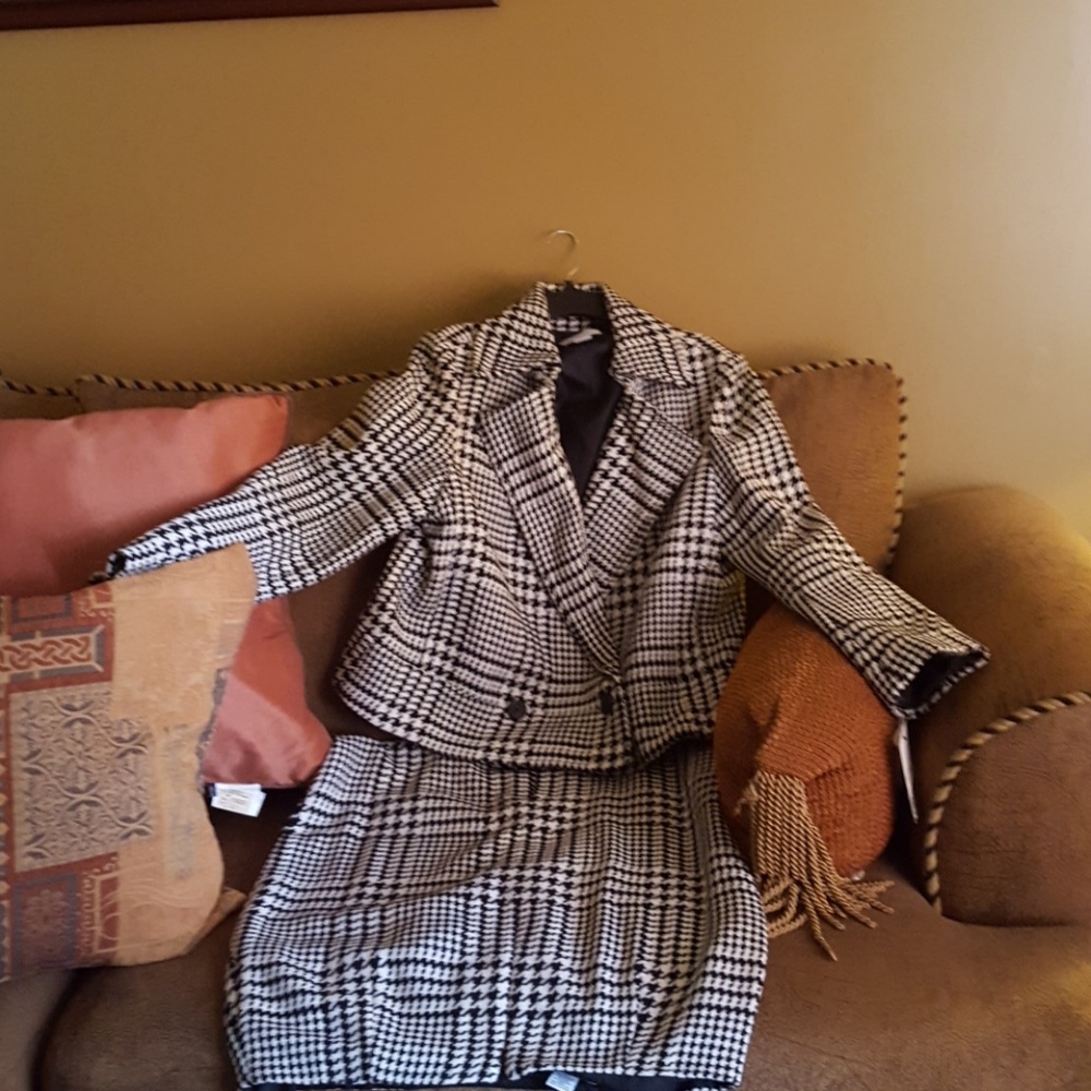 Black and white suit the whole suit for sale.