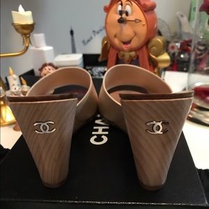 Authentic Chanel 💕 Slides